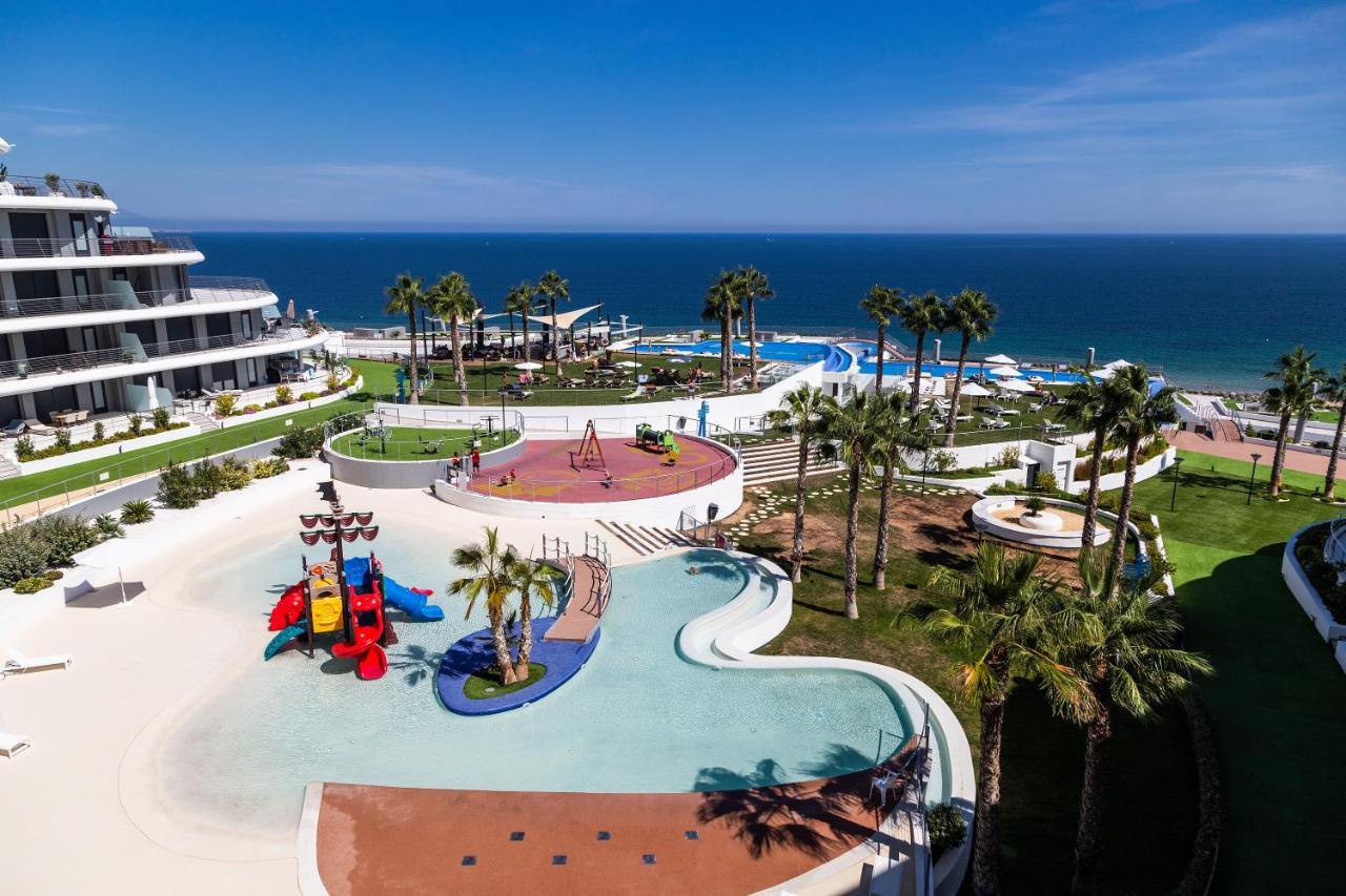 Apartment Gorgeous Infinity View Arenales del Sol